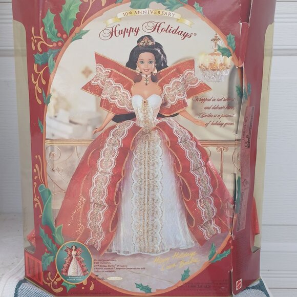 Happy Holidays Barbie - Picture 2 of 2